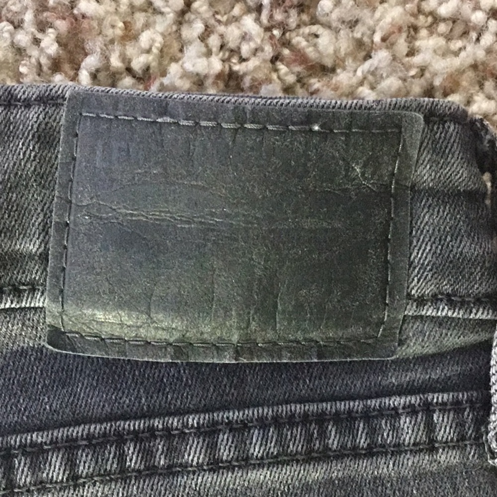 Levi’s - Picture 5 of 5